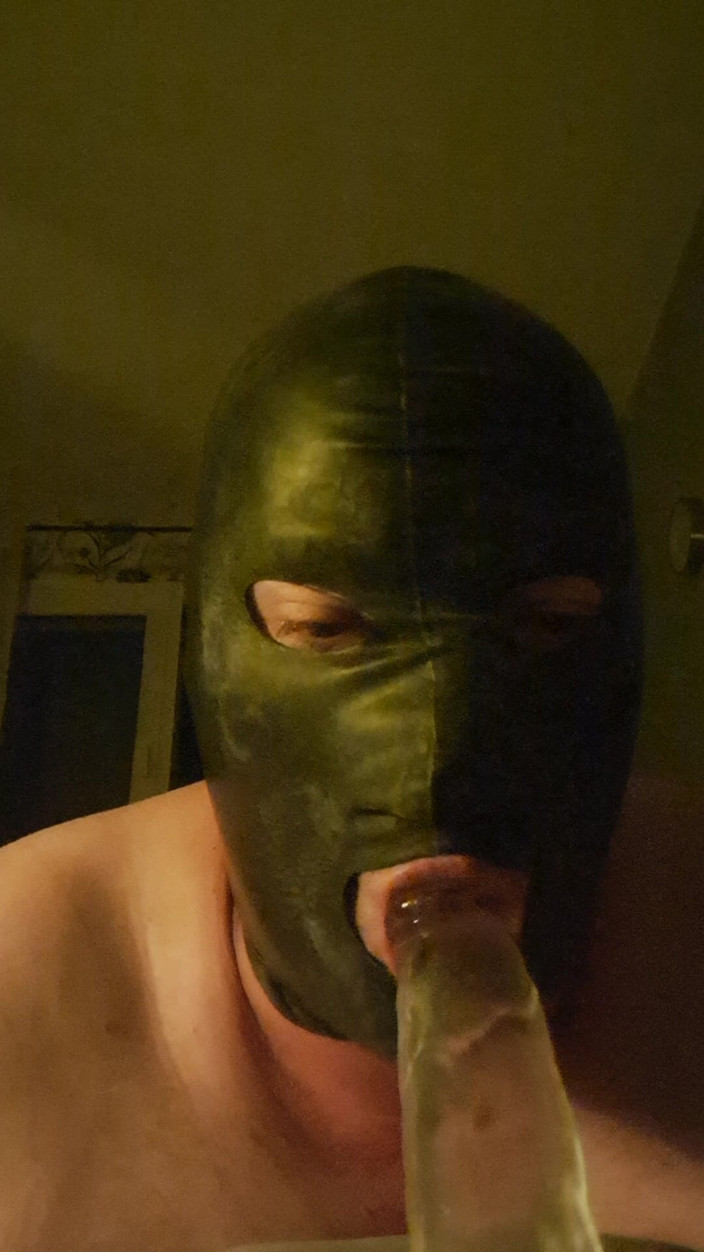 Fickspecht: Blow and Plug Games in Bed