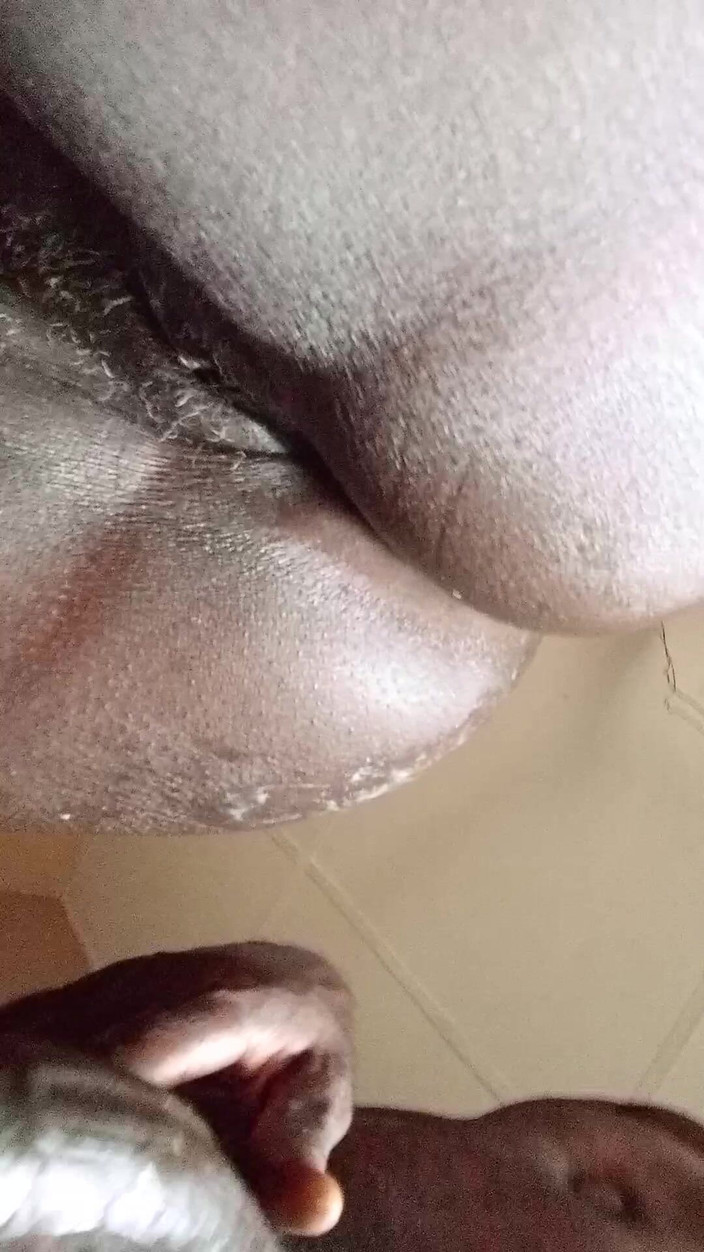 Londiq girls: 10인치 자지를 사용하여 나를 무자비하게 따먹어