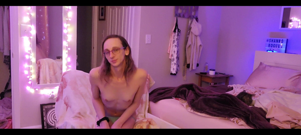 Shannon Rogue: First Cut of a New Unboxing Video