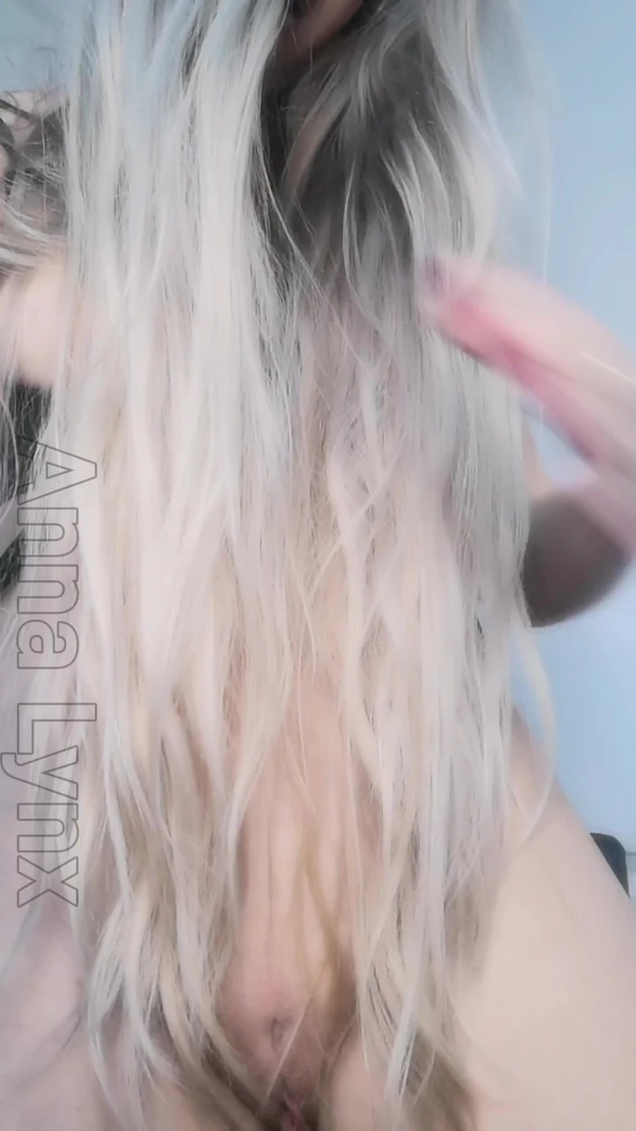 Anna Lynx: Fetisch mit langen haaren