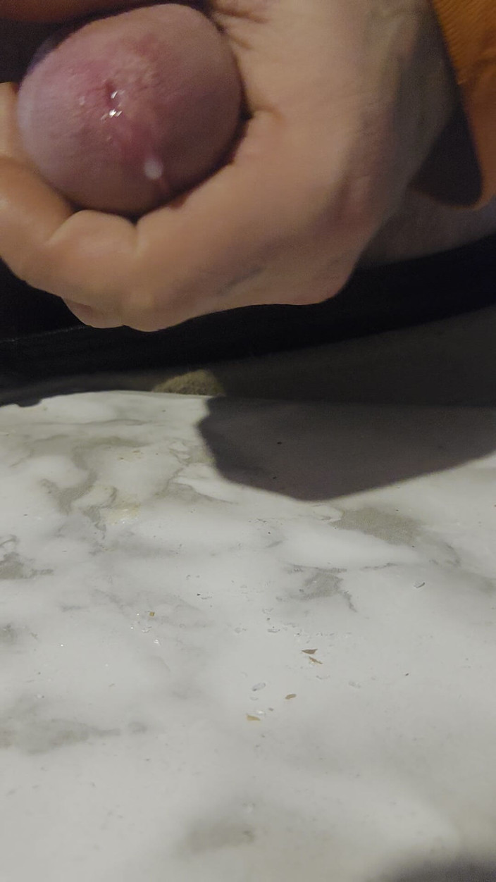 Bigshot: Tiro na mesa de mármore