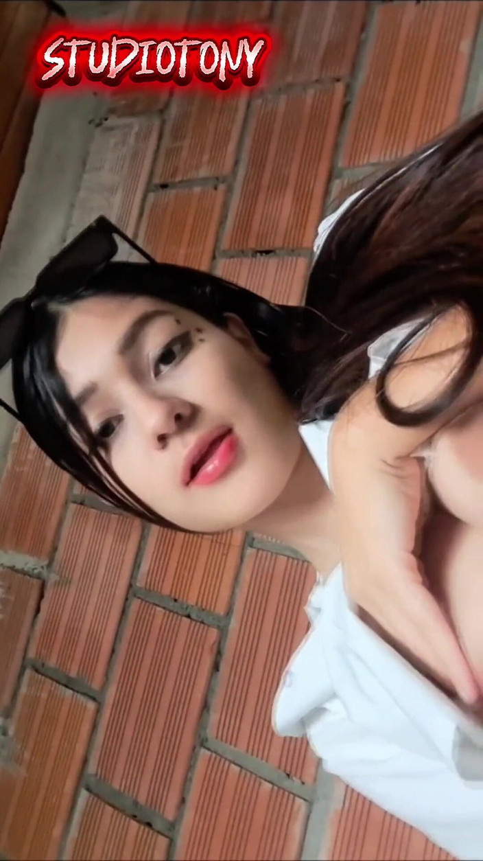 Yuli and tony: Giovane donna messicana si masturba con un dildo la vagina...