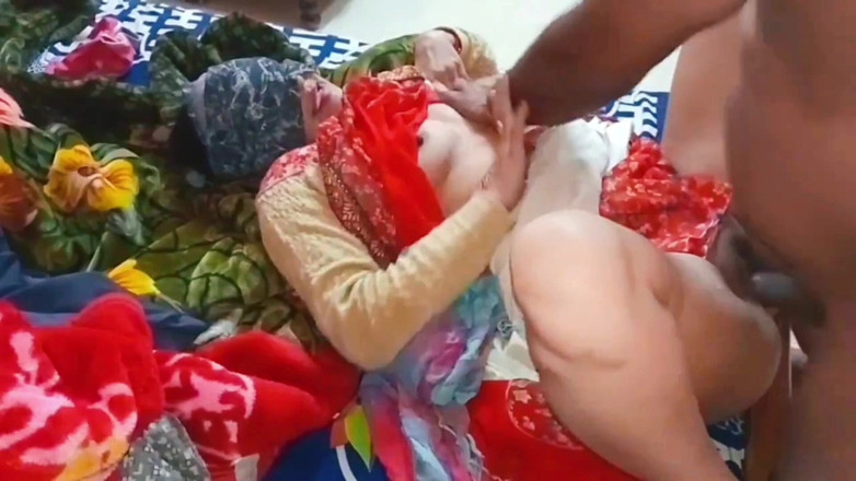 Village studio: Closeup Hard Fucking Indian Desi Girl Sex