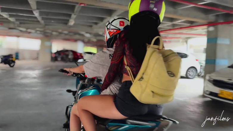 Imalexapink: Saya sedang datang! Betapa Baik RasaNya Mempunyai Jari Saya Basah...