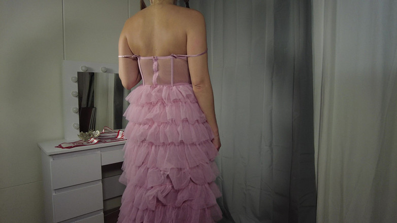 Ferrero: Melena Maria Rya nel nastro di Miss Eurasia