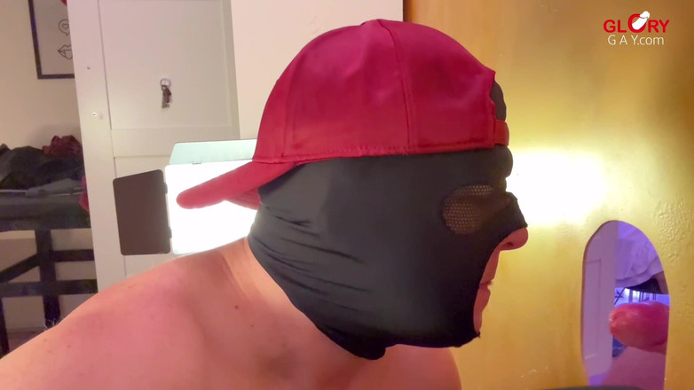 GLORYHOLEGAYS: 웨이 포피 뱀파이어들이 XXL 괴물을 빨아들이며 40분 메가 폭발