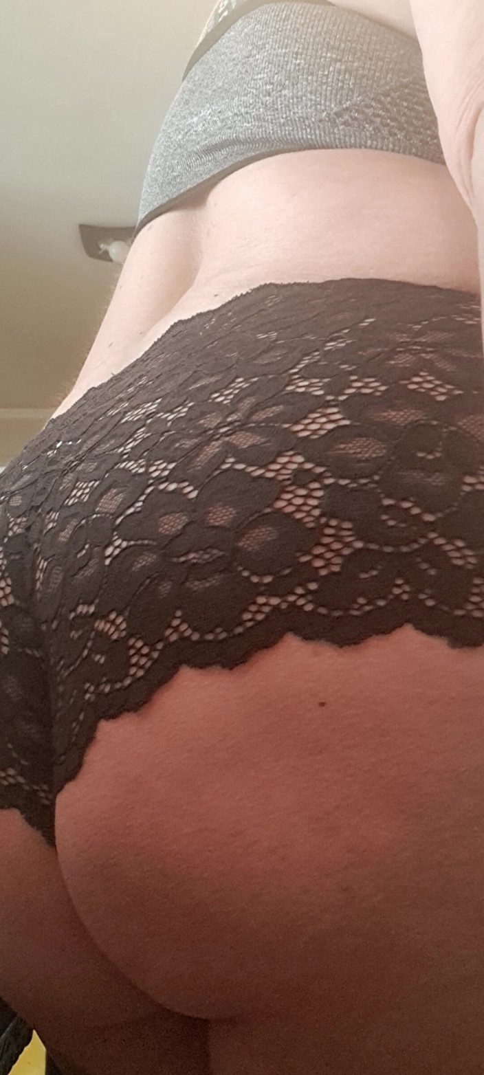 Mommy big hairy pussy: Hot Stepmom