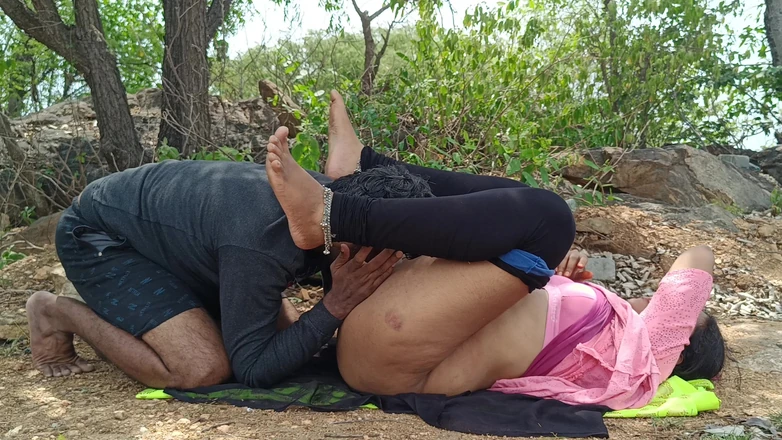 Wonder: Hospital Nurse Enjoying Outdoor Fucking and Fingering in Her Holiday
