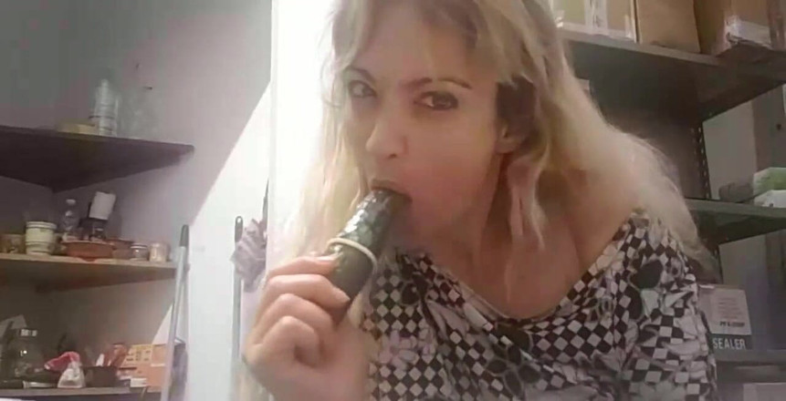 Mary Rider Pornstar: Потік запущено