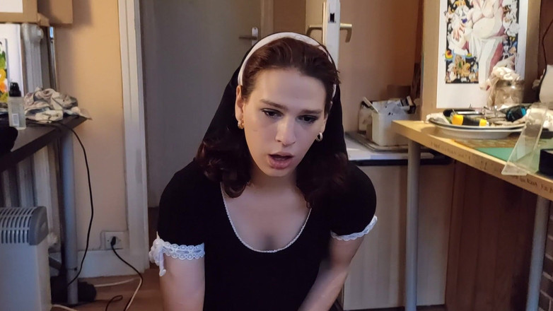 Melodyfluffington: Slutty T-girl Dressed Provacatively, Blowjobs and Anal