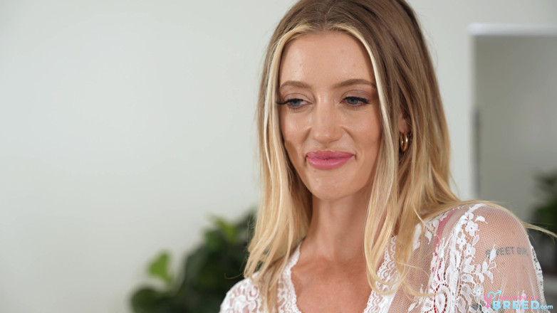 MomWantsToBreed: Stepmom Moves in - S3:e3