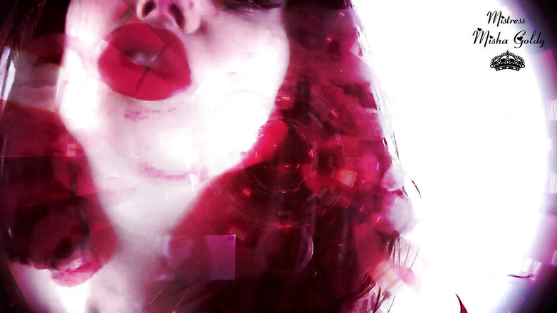Goddess Misha Goldy: Mes baisers rouges sur toi