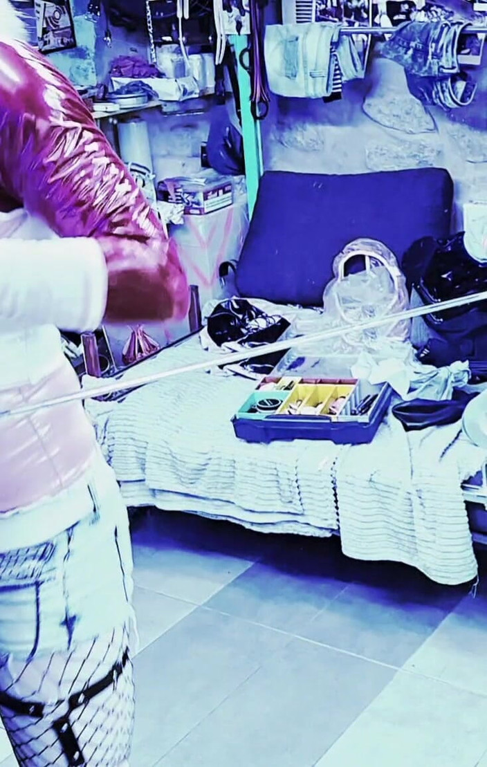 fetishboyzz: De Kleine