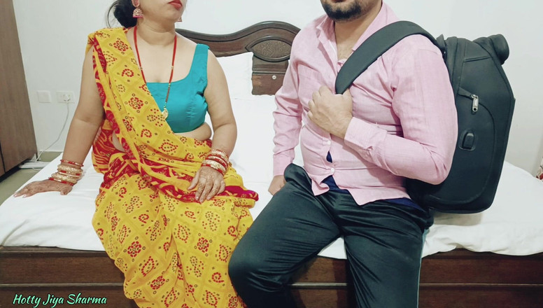 Hotty Jiya Sharmaa: Belle-mère, baise hardcore avec un jeune vergin de plus de 18...