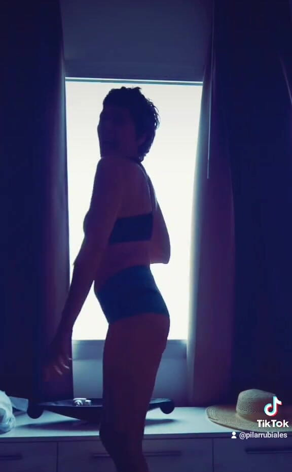 Sensualpolestar: कामुक पोलेस्टर भाग 33