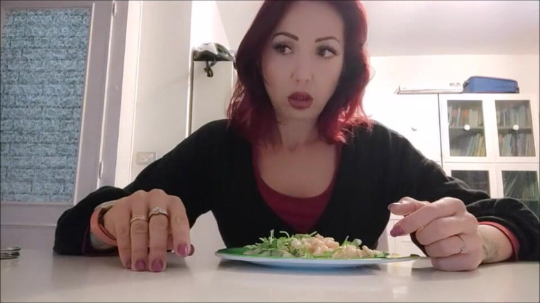 savannahamatoriale: Comendo meus frutos do mar ...