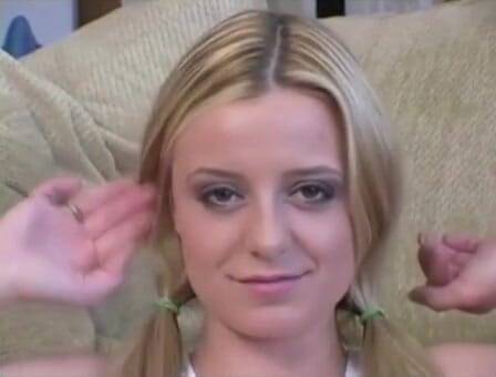 Solo Austria: Susan`s face fetish teasing
