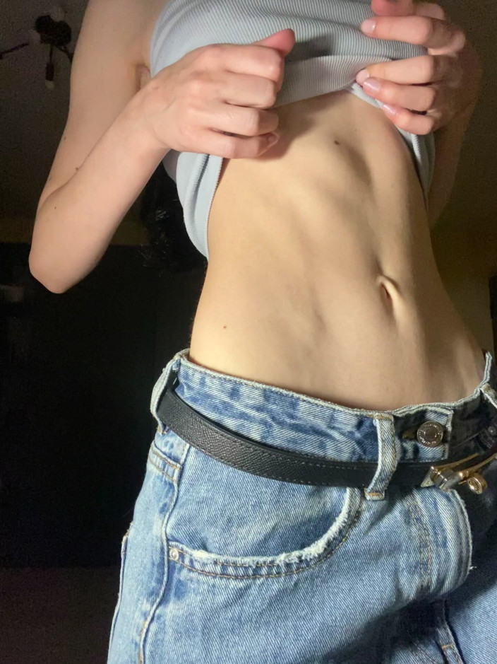 Princess Aisha: Ploché břicho se sexy abs