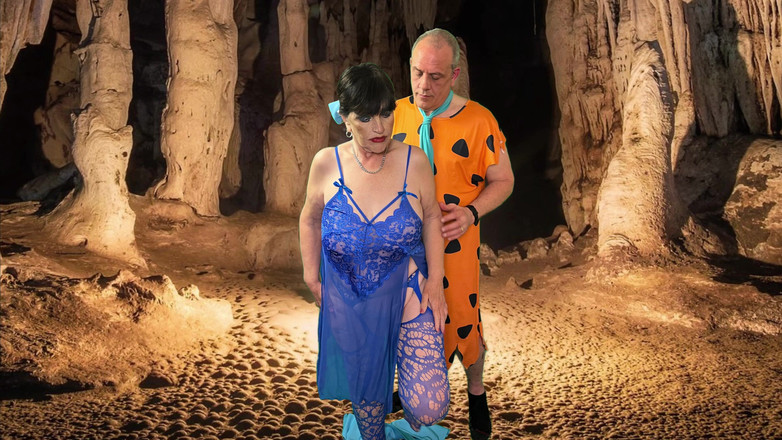 Carmen Angel: Flintstones：奶奶贝蒂瓦布尔自慰，吮吸弗雷德的鸡巴并操他