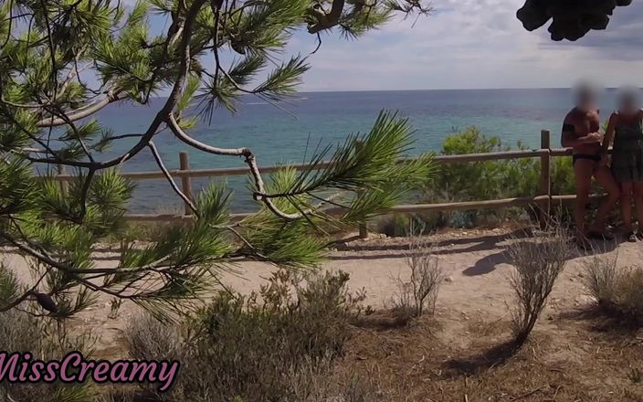 Miss Creamy: Expunere de pulă - Îmi scot pula în fața unei franțuzoaică... Beach Path și...