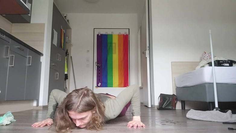 kassyyy: 同じレギンスでまたおしっこをする