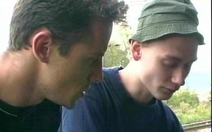 Gay vintage vibes: Pożądliwa męska potrzeba grać # 2