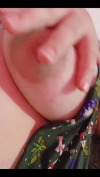 Vú to
