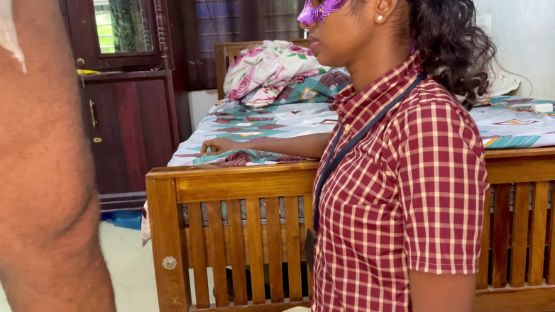 Desi girl riya: Desi Ấn Độ trinh nữ đại học lần đầu tiên thử quan hệ tình...