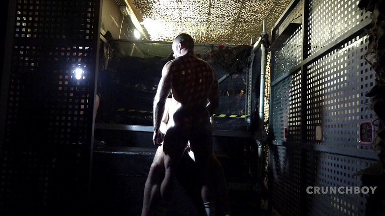 Fetish bareback party in backroom: Ейден Тейлор використаний Ніколя Бардем