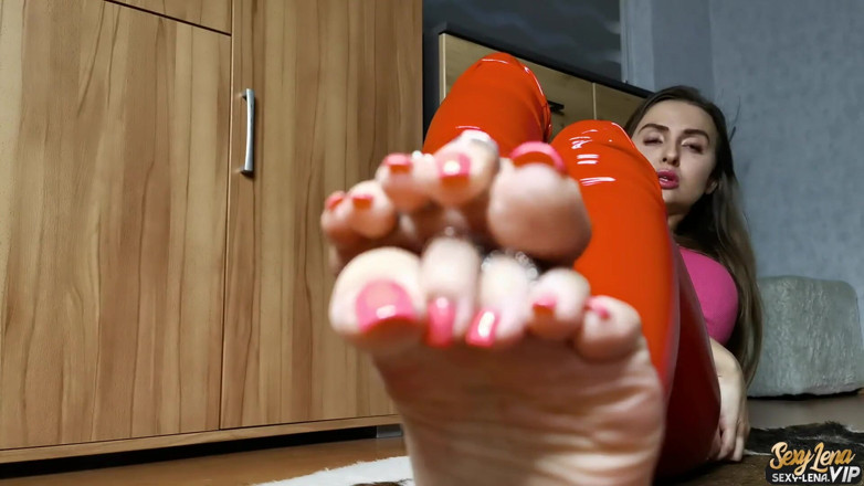 Goddess Lena: Close to my irresistible feet