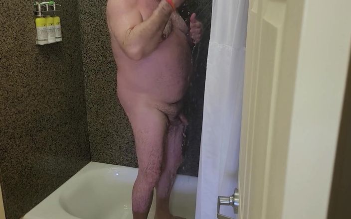 beardaddychub: 小熊为你洗澡！！