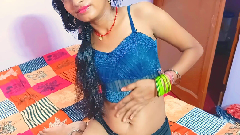 BadAim6: Hintli ateşli üniversite öğretmeni kız öğrencilerle ilk kez sert sikişiyor büyük yarak Hintçe...