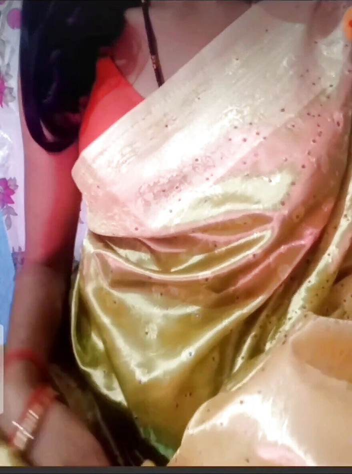 sweet18babyindia: Desi piccola teen in mutandine rosa