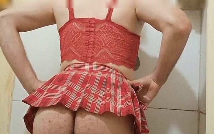 CarolCrossBsB: College Crossdresser - 性感