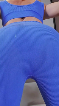 Auntjudys - sexy cvičení s atletickou prsatou blonďatou MILF Foxy