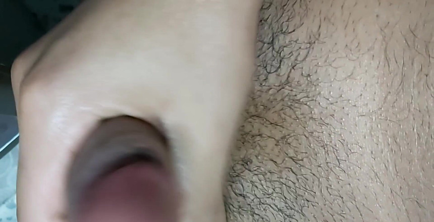 Smoker Master: Я починаю грати зі своєю плотлю, я люблю свою шкіру члена, дивлюся на мій вибух сперми