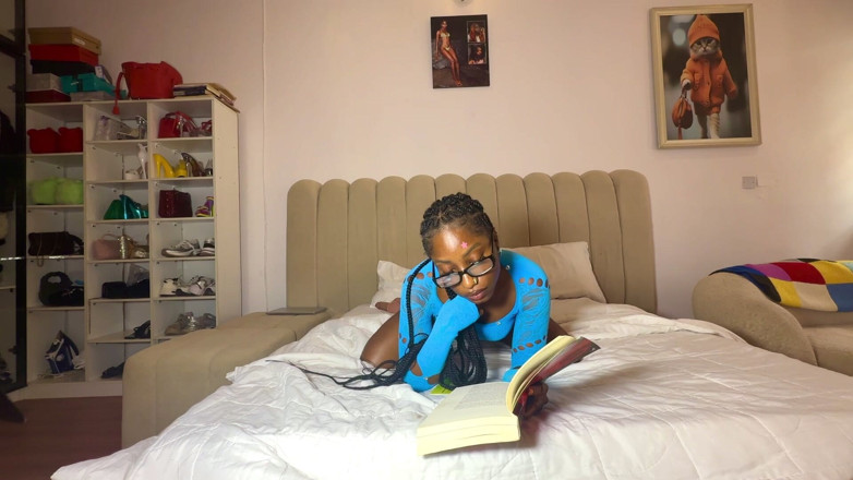 Spicyperry: Book Reading Session with Spicyperry Part 1