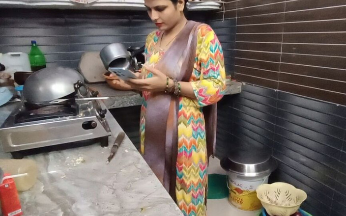 Pyaripooja22: Cumnatul frumoasei indience desi bhabhi a chemat-o în dormitorul lui și a...