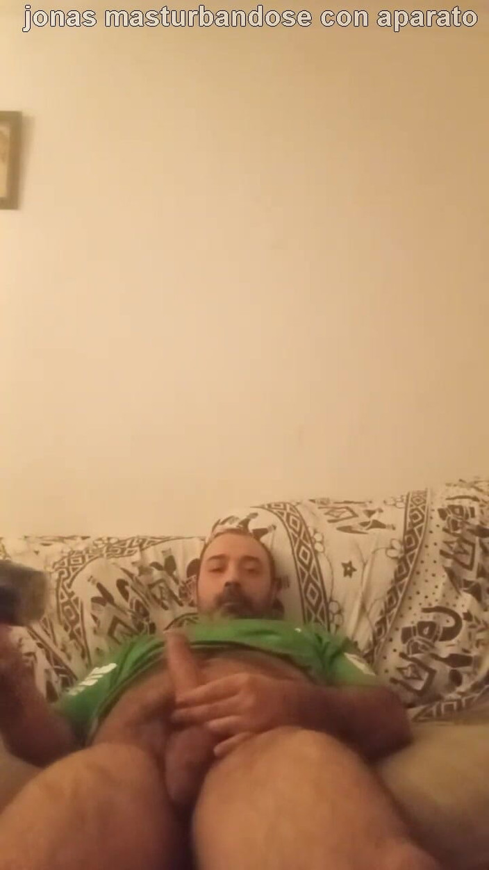 jonasxulo: Jonas Masturbandose Con Bribrador