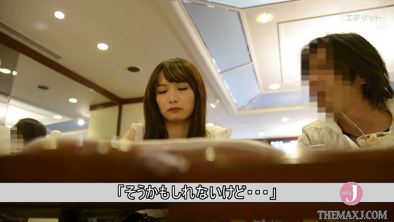 HotEntertainment: Mei e "doar un pic acolo" până la ejaculare facială!