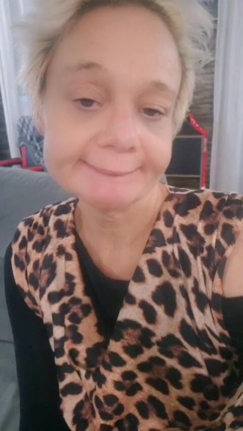 Sofy13: 我想要一根又大又棒的鸡巴