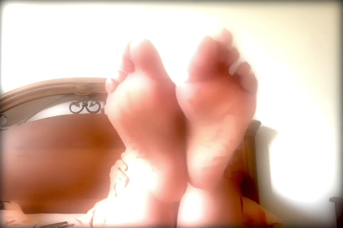 Bergami Melissa: Lamer el bucle de mis pies