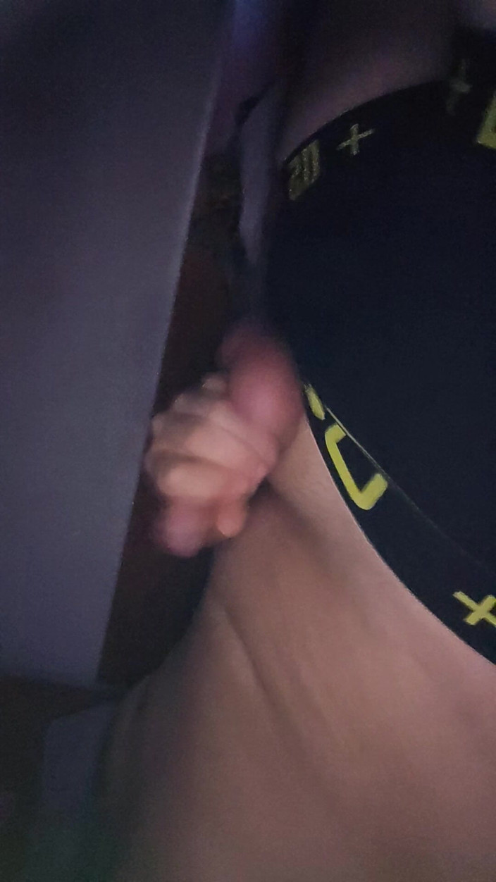 CockyBoy7: Słodka spust 18-letni chłopiec