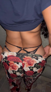 Aqui Mostrando Meu Corpo E Querendo Abrir Minha Vagina