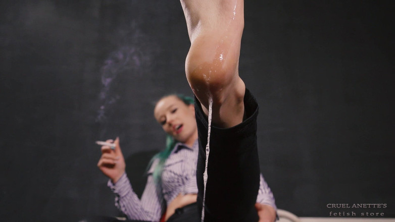 Cruel Anettes fetish world: Nuốt tất cả! POV