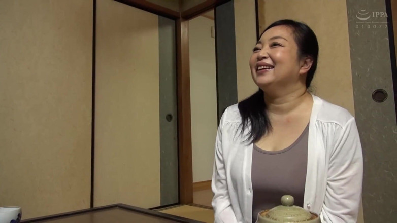 Raptor Inc: These 12 Mature Babes Are Too Cute! Their Mannerisms and Smiles...