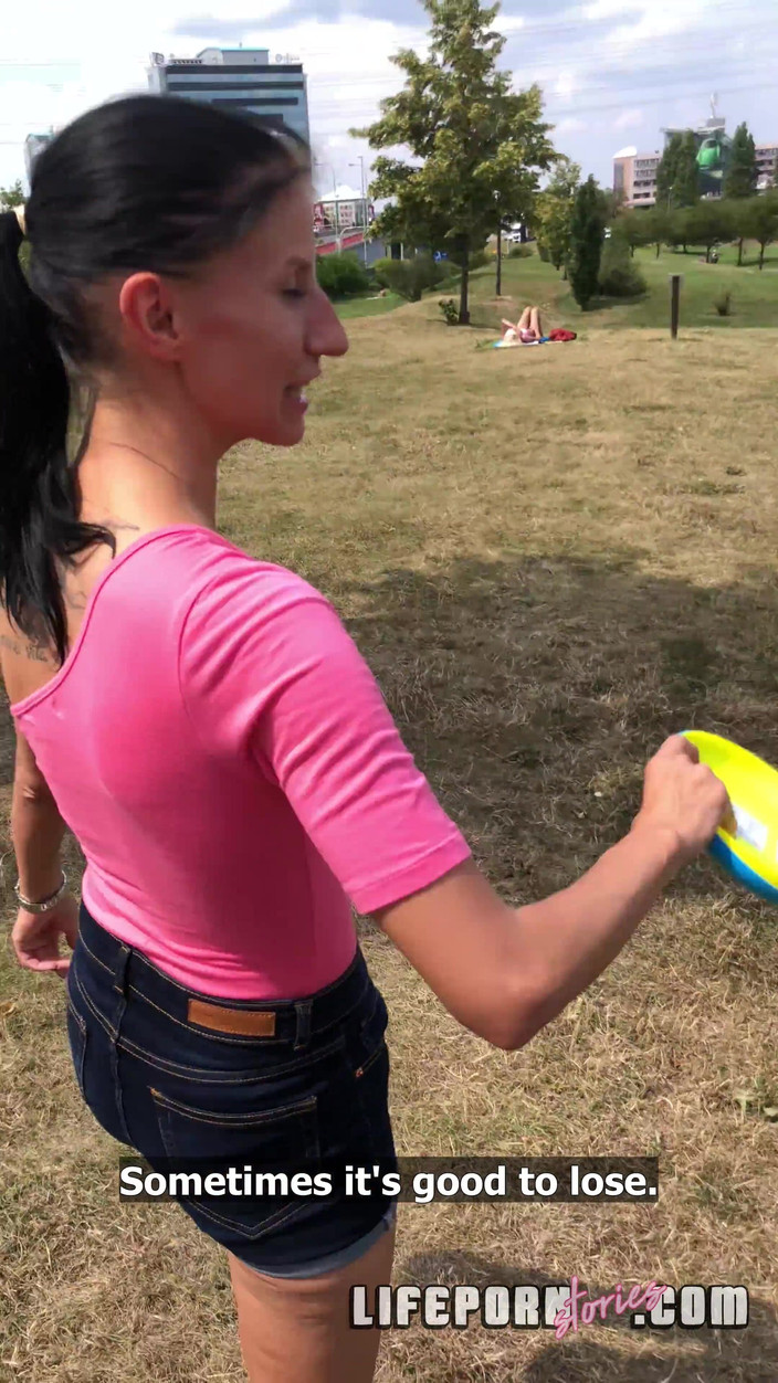 Life Porn Stories: Life porno stories 7 - teil 6 frisbee führt zu nassem und schmutzigem...