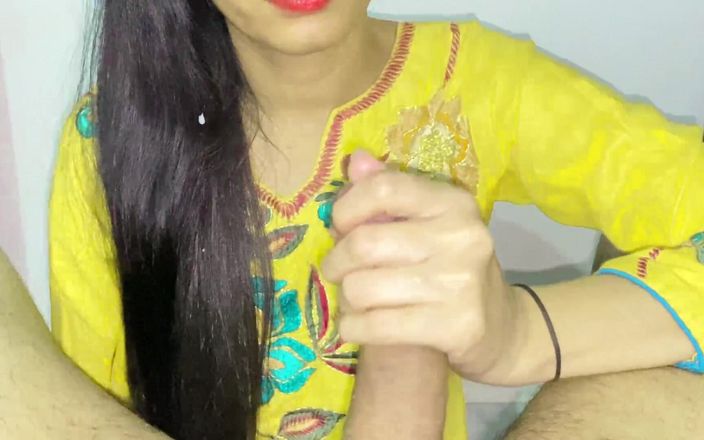 Desifilmy45: Aunty Came to My Hostel Room and After Seeing My...