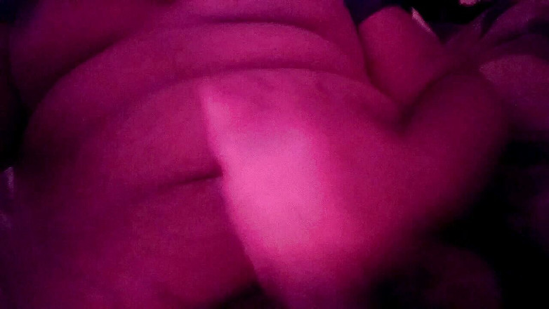 Eleasihle Esma: Büyük güzel nonbinary mastürbasyon yapıyor