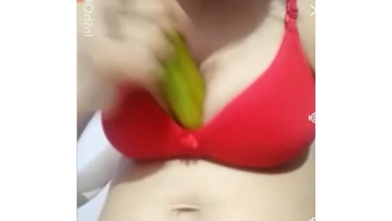 Sex Park: Me fodi com pepino